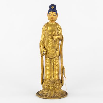 Bouddha Guanyin debout, bronze doré et patiné, 20e siècle.