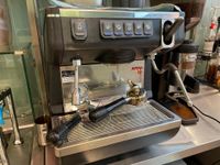 Machine à café Nuova Simonelli Appia Life Compact et un moul… (photo 3)