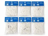 un lot de quatre sachets de perles en plastique blanches sur fond blanc