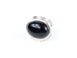 bague en argent sterling sertie d'une pierre d'onyx noir