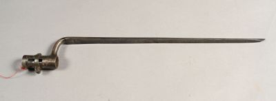 FRANCE. Baïonnette 1822, douille en Z, virole, coude frappé …