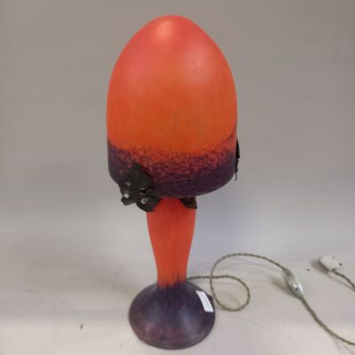 Dans le gout de MULLER Lampe champignon en verre marmoréen o…