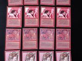 gros plan d'un jeu de cartes sur une table