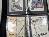 quatre catalogues différents présentant divers types de fournitures de couture, posés sur une table