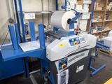 l'image d'une machine installée dans une pièce