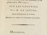 un vieux livre avec un titre en noir et blanc