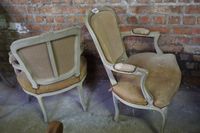 2 fauteuils polychromes de style Louis XV (photo 2)