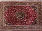 un tapis rouge orné d'un médaillon