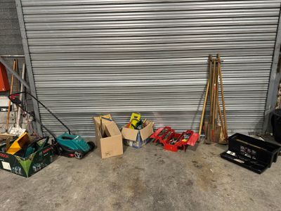 *LOT D'OUTILS MANUELS Dans deux caisses à outil On joint une… - Photo 1