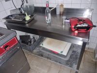Table inox