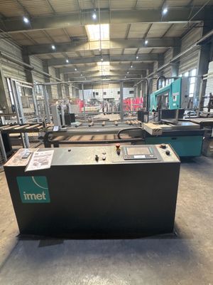 an image of a machine shop with lots of machines in it
