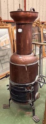 Grand alambic en cuivre. MAUBON.