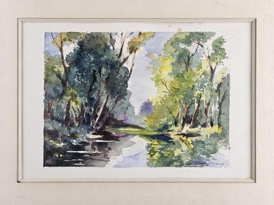 une aquarelle représentant une rivière avec des arbres en arrière-plan