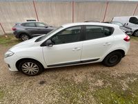 ***** VENTE RESERVEE AUX PROFESSIONNELS **** Renault Mégane … (photo 2)