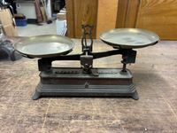 Balance de type Roberval - 16 x 31 cm