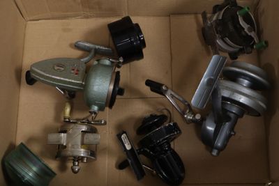 many different types of valves and valves in a box