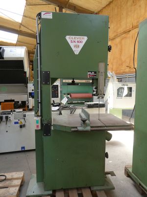 a picture of a machine that is in a building