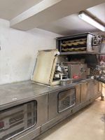 Une machine à pâtons SUBAL.