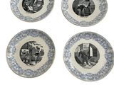 quatre assiettes bleues et blanches ornées de portraits