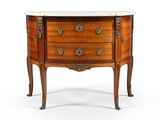 commode ancienne avec dessus en marbre et poignées en laiton