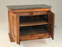 Buffet de chasse en bois naturel mouluré et sculpté. (photo 4)