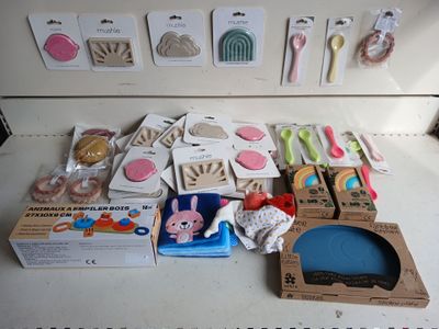 a lot of items that are sitting on the counter