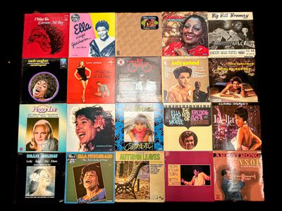 Lot de 23 disques 33 tours de jazz dans 20 albums dont : BET…