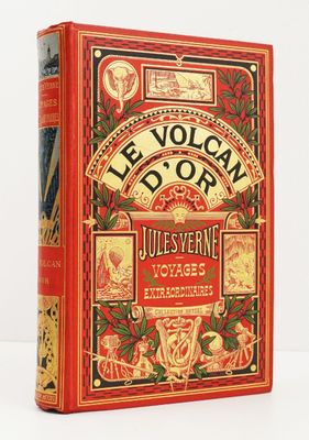 la couverture d'un livre rouge et or orné d'un motif richement décoré