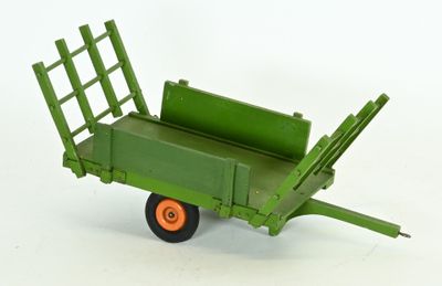 C.I.J, remorque fourragère en bois complète en bel état, supports gauc - Photo 1