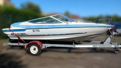 (d'autres photos à venir) Bateau à moteur de plaisance type …