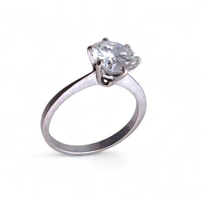 BAGUE solitaire en or gris sertie d'un diamant calibrant env…