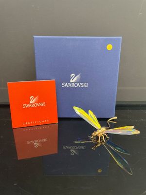 Libellule Swaroshi avec boîte et carte