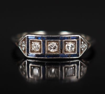 bague art déco en diamant et saphir