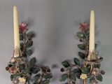 paire d'appliques murales anciennes ornées de fleurs et de bougies