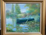 un tableau représentant un bateau sur l'eau, au milieu des nénuphars