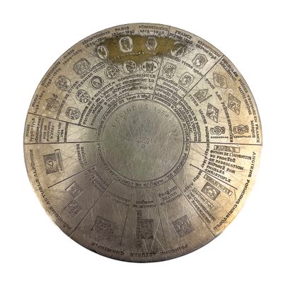 CHRISTOFLE FRANCE, Dessous de bouteille en métal argenté fig…