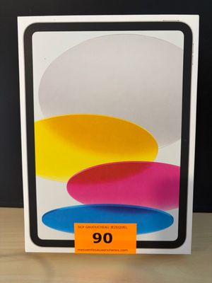 une boîte sur laquelle figure une image d'un iPad 11 d'Apple