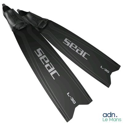 a pair of scuba fins with the words sea life on them