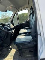 Véhicule utilitaire Iveco Daily 35S18 fourgon tôlé (photo 4)