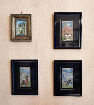 4 enluminures persanes ou ottomanes, et 3 petites pièces enc… - Photo 1