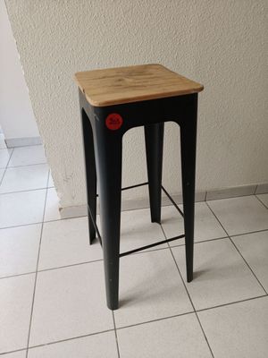 Tabouret de bar - H. assise 80.
