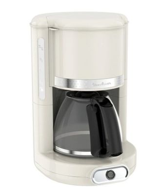 gros plan d'une cafetière sur une surface blanche