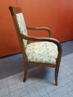 Paire de fauteuils en merisier accotoirs terminé par des têt… (photo 4)