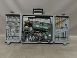 une image représentant une trousse à outils dans une mallette
