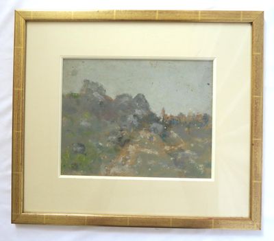 tableau encadré représentant un paysage avec une montagne en arrière-plan