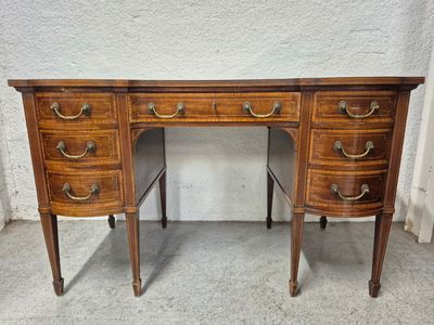 Bureau à deux caissons de style anglais en placage de bois f…
