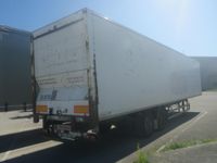 Semi-remorque FRUEHAUF FOURGON STD, essieux SAF (photo 4)