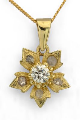 Chaîne en or jaune 14 carats et son pendentif en or jaune 14…