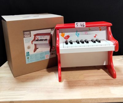 Piano rouge House of Toys +18 mois, 33x25x30cm