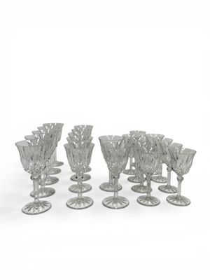 Saint-Louis Partie de service de verres en cristal, modèle P…